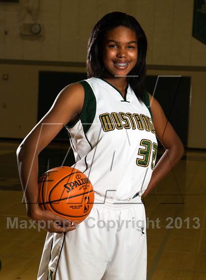 Thumbnail 3 in Monterey Trail Junior Varsity Girls Basketball Team and Individual Photos photogallery.
