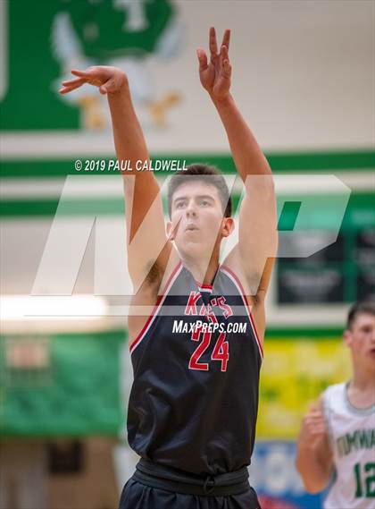 Thumbnail 3 in King's @ Tumwater photogallery.
