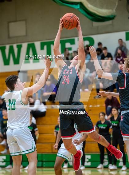 Thumbnail 3 in King's @ Tumwater photogallery.