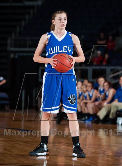 Thumbnail 2 in Wiley vs. Kim (CHSAA 1A Final) photogallery.