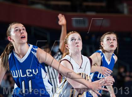 Thumbnail 3 in Wiley vs. Kim (CHSAA 1A Final) photogallery.