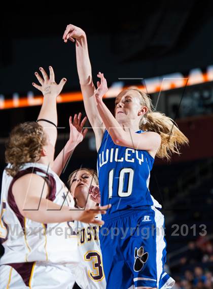Thumbnail 3 in Wiley vs. Kim (CHSAA 1A Final) photogallery.