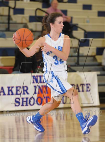 Thumbnail 3 in Willamette vs. Springfield (Nike Interstate Shootout) photogallery.