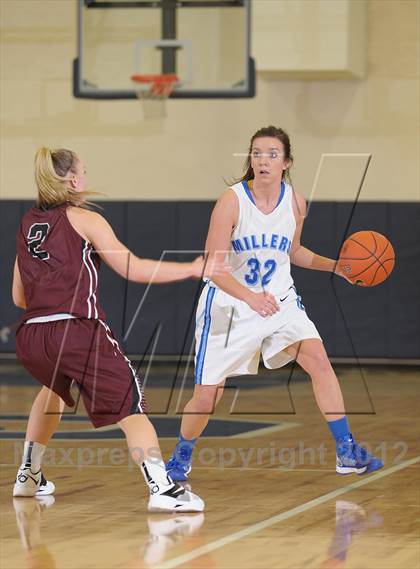 Thumbnail 1 in Willamette vs. Springfield (Nike Interstate Shootout) photogallery.