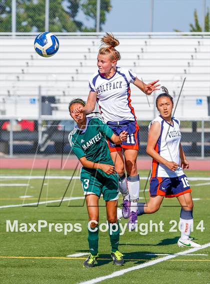 Thumbnail 1 in Cosumnes Oaks vs Manteca (CIF D3 Semifinal Playoff)  photogallery.