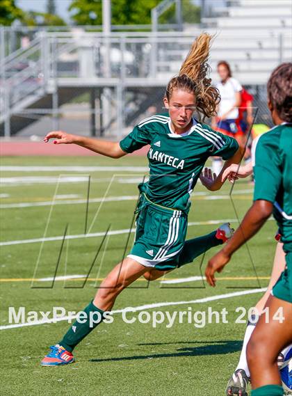 Thumbnail 3 in Cosumnes Oaks vs Manteca (CIF D3 Semifinal Playoff)  photogallery.