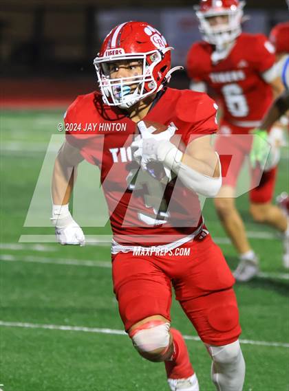 Thumbnail 1 in Dunbar @ Glen Rose photogallery.