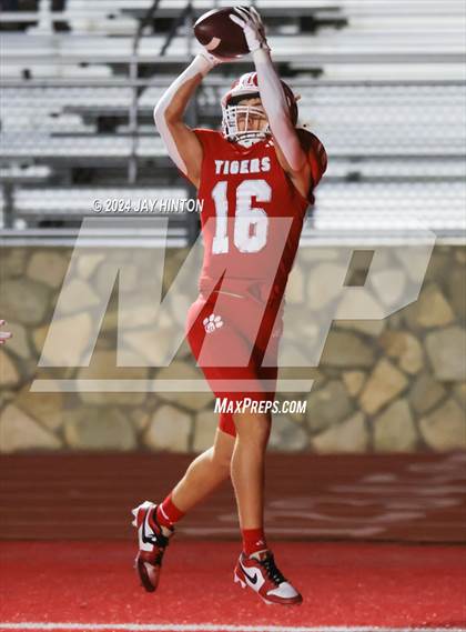 Thumbnail 1 in Dunbar @ Glen Rose photogallery.