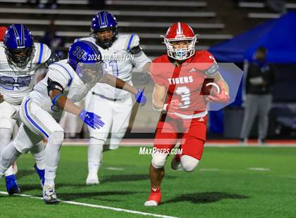 Thumbnail 3 in Dunbar @ Glen Rose photogallery.