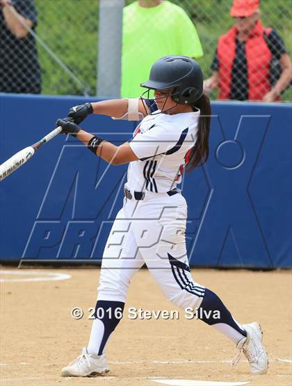 Thumbnail 1 in Christian vs. La Jolla (CIF SDS D4 Final) photogallery.