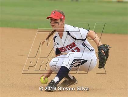 Thumbnail 3 in Christian vs. La Jolla (CIF SDS D4 Final) photogallery.