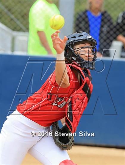 Thumbnail 2 in Christian vs. La Jolla (CIF SDS D4 Final) photogallery.