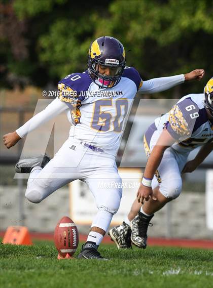 Thumbnail 1 in Ukiah @ Cardinal Newman photogallery.