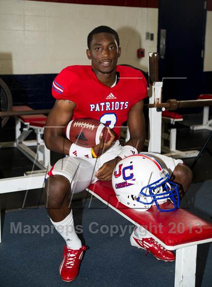 Thumbnail 1 in Curtis (Preseason Top 25 Photo Shoot)  photogallery.