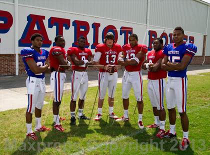 Thumbnail 1 in Curtis (Preseason Top 25 Photo Shoot)  photogallery.