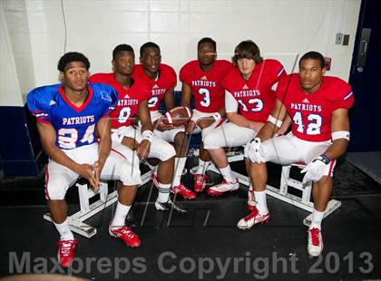 Thumbnail 3 in Curtis (Preseason Top 25 Photo Shoot)  photogallery.