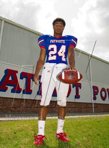 Thumbnail 1 in Curtis (Preseason Top 25 Photo Shoot)  photogallery.