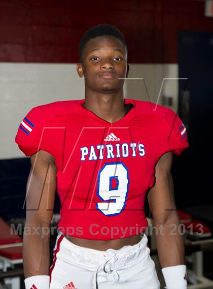 Thumbnail 3 in Curtis (Preseason Top 25 Photo Shoot)  photogallery.