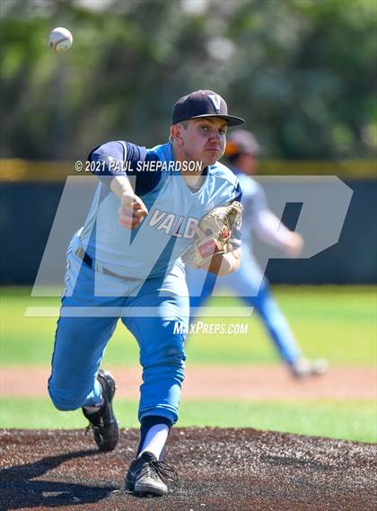 Thumbnail 1 in Fairview vs. Valor Christian (CHSAA 5A State Semi Final) photogallery.