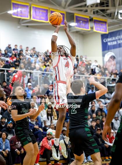 Thumbnail 3 in Greenfield vs Coronado (John Wall Holiday Invitational) photogallery.
