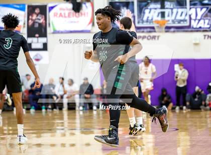 Thumbnail 3 in Greenfield vs Coronado (John Wall Holiday Invitational) photogallery.