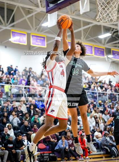 Thumbnail 1 in Greenfield vs Coronado (John Wall Holiday Invitational) photogallery.