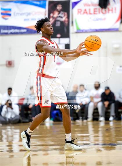 Thumbnail 2 in Greenfield vs Coronado (John Wall Holiday Invitational) photogallery.