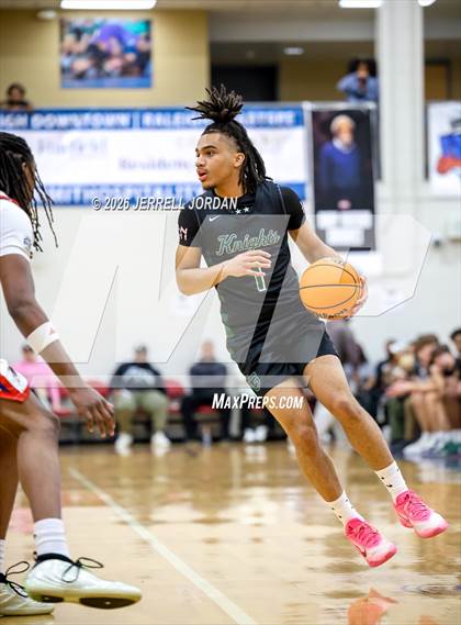 Thumbnail 1 in Greenfield vs Coronado (John Wall Holiday Invitational) photogallery.
