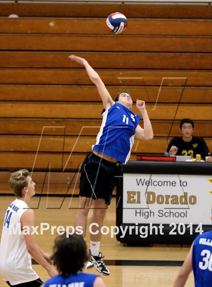 Thumbnail 1 in Villa Park @ El Dorado photogallery.
