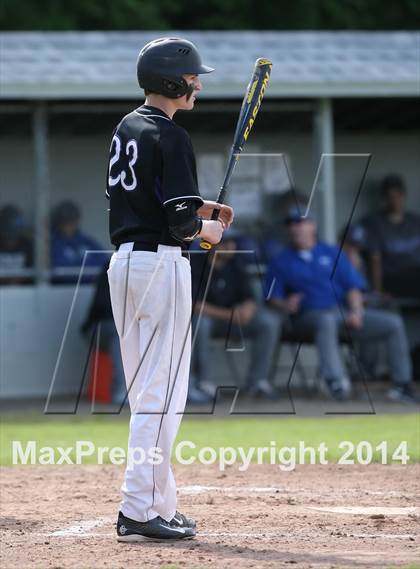 Thumbnail 1 in East Hampton vs Westbrook (Shoreline Conference Semifinal) photogallery.