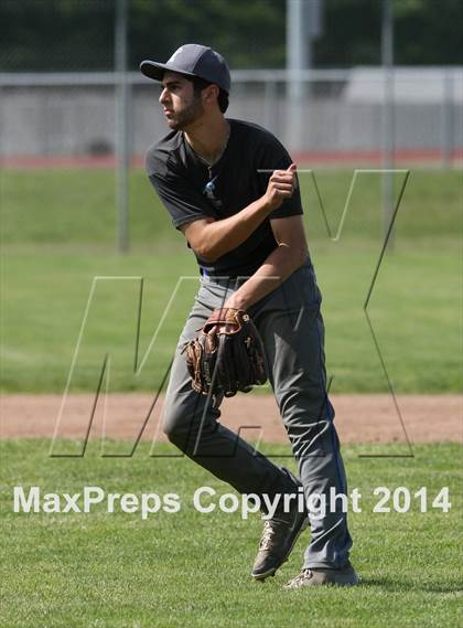 Thumbnail 2 in East Hampton vs Westbrook (Shoreline Conference Semifinal) photogallery.