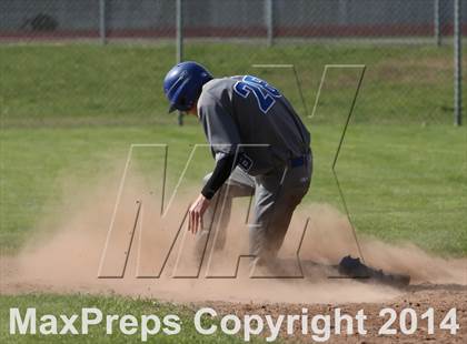 Thumbnail 2 in East Hampton vs Westbrook (Shoreline Conference Semifinal) photogallery.