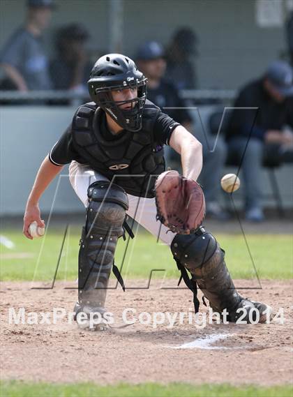 Thumbnail 1 in East Hampton vs Westbrook (Shoreline Conference Semifinal) photogallery.