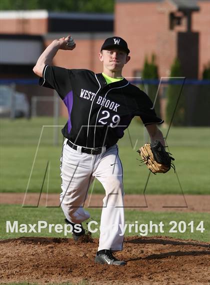 Thumbnail 1 in East Hampton vs Westbrook (Shoreline Conference Semifinal) photogallery.