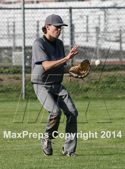Thumbnail 2 in East Hampton vs Westbrook (Shoreline Conference Semifinal) photogallery.