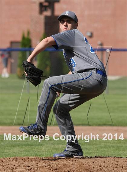 Thumbnail 2 in East Hampton vs Westbrook (Shoreline Conference Semifinal) photogallery.