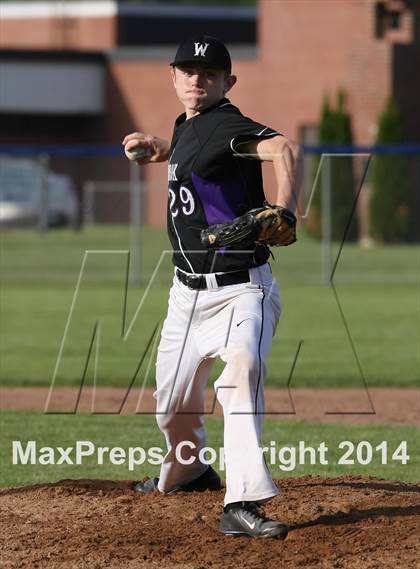 Thumbnail 3 in East Hampton vs Westbrook (Shoreline Conference Semifinal) photogallery.