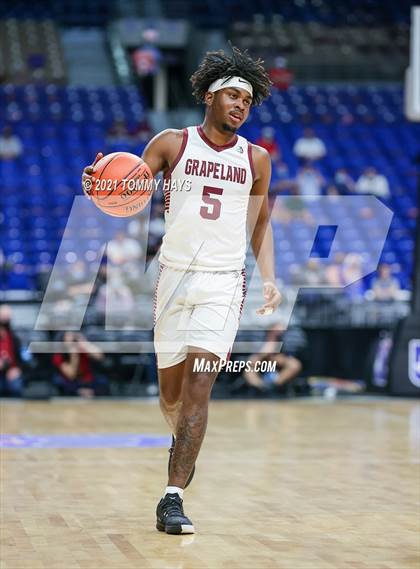 Thumbnail 2 in Grapeland vs. Clarendon (UIL 2A Final) photogallery.