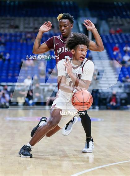 Thumbnail 2 in Grapeland vs. Clarendon (UIL 2A Final) photogallery.
