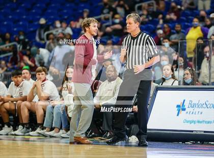 Thumbnail 1 in Grapeland vs. Clarendon (UIL 2A Final) photogallery.