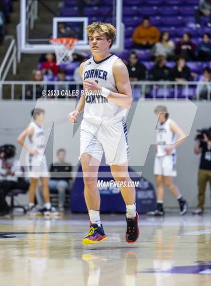 Thumbnail 1 in Corner Canyon vs. Lone Peak (UHSAA 6A Semifinal) photogallery.