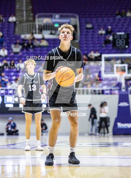 Thumbnail 1 in Corner Canyon vs. Lone Peak (UHSAA 6A Semifinal) photogallery.