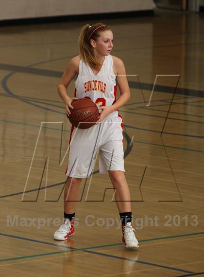 Thumbnail 2 in Mt. Carmel vs. Canyon (So Cal Holiday Classic) photogallery.