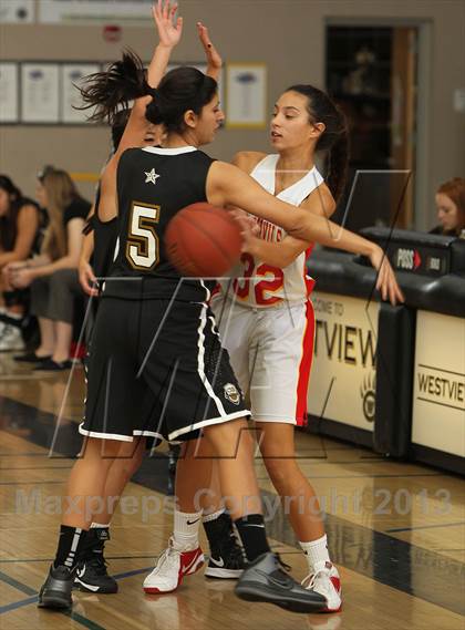 Thumbnail 2 in Mt. Carmel vs. Canyon (So Cal Holiday Classic) photogallery.