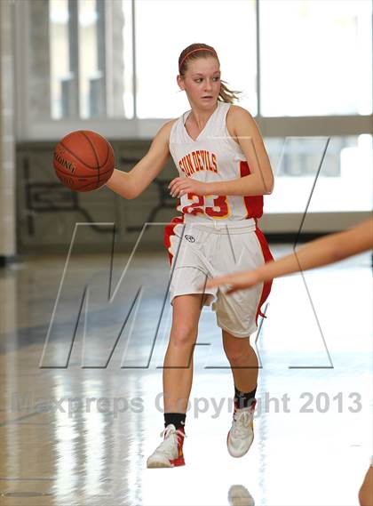 Thumbnail 3 in Mt. Carmel vs. Canyon (So Cal Holiday Classic) photogallery.