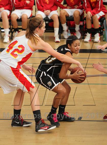 Thumbnail 2 in Mt. Carmel vs. Canyon (So Cal Holiday Classic) photogallery.