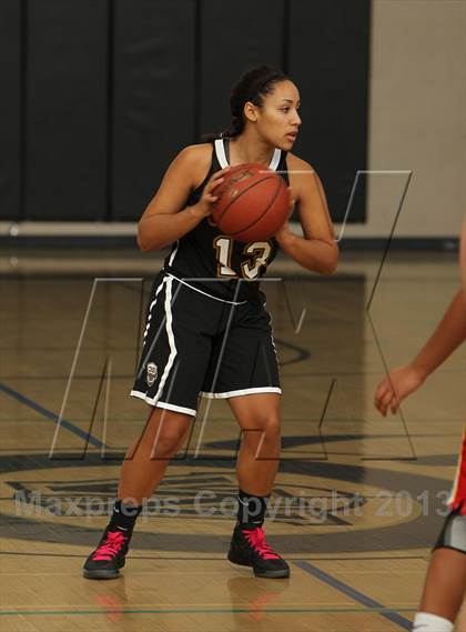 Thumbnail 3 in Mt. Carmel vs. Canyon (So Cal Holiday Classic) photogallery.