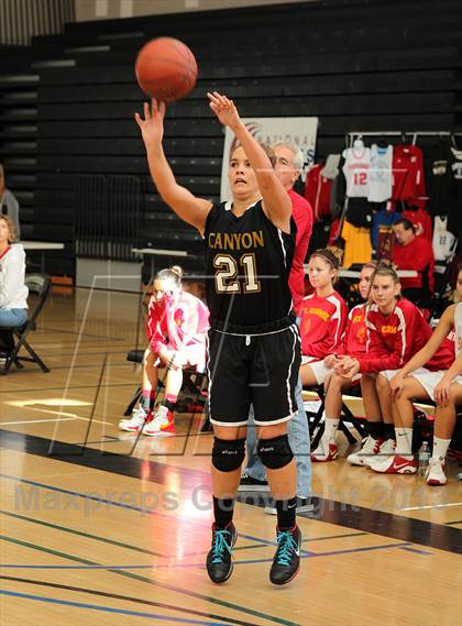 Thumbnail 2 in Mt. Carmel vs. Canyon (So Cal Holiday Classic) photogallery.