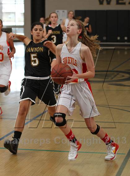 Thumbnail 2 in Mt. Carmel vs. Canyon (So Cal Holiday Classic) photogallery.