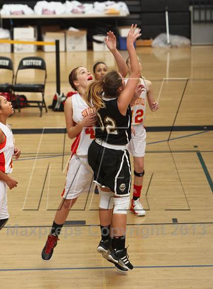 Thumbnail 2 in Mt. Carmel vs. Canyon (So Cal Holiday Classic) photogallery.